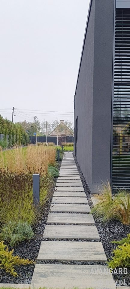 Projektowanie ogrodów Poznań-realizacja Avangard Ogród minimalistyczny Poznań - projekt ogrodu Zakładanie ogrodów Poznań - Avangard Ogrody